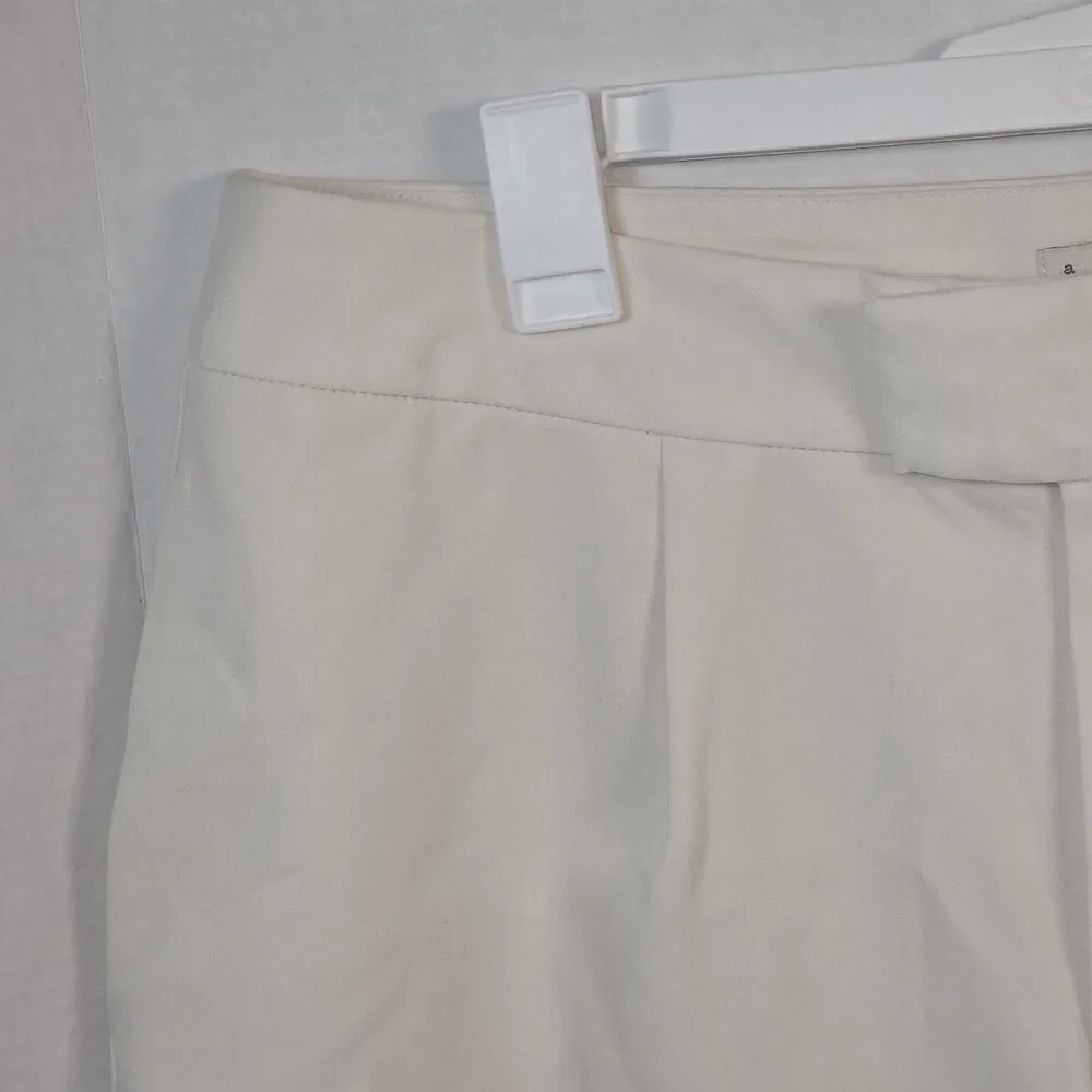A New Day Women's High Rise Tailored Shorts Dog Bone/Cream Size 2 NWT